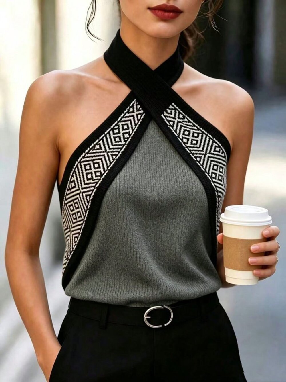 Multicolor Casual Women's Geometric Pattern Halter Neck Knit Top - Picture 3 of 4